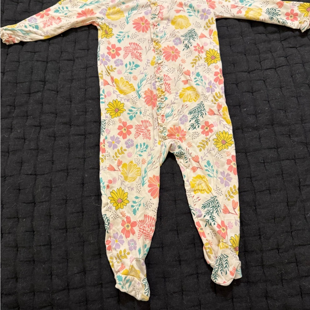 Magnetic Me Floral Footie